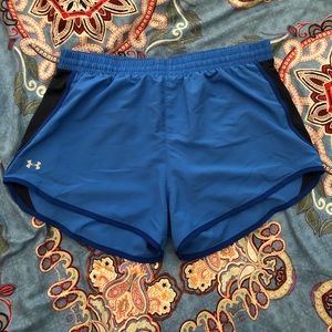 Women’s Under Armour Heat Gear Shorts **NWT**